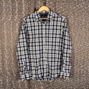 Banana‎ Republic Plaid Button Up Shirt